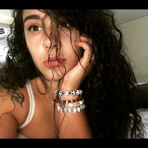 Meet your Posher, Julisa anne